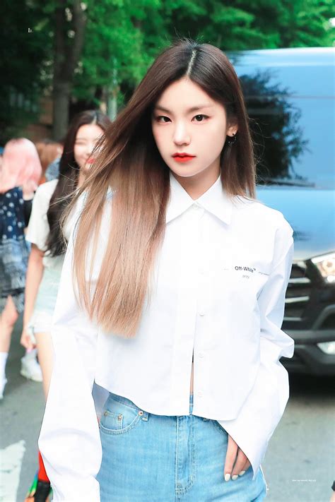 itzy's yeji style